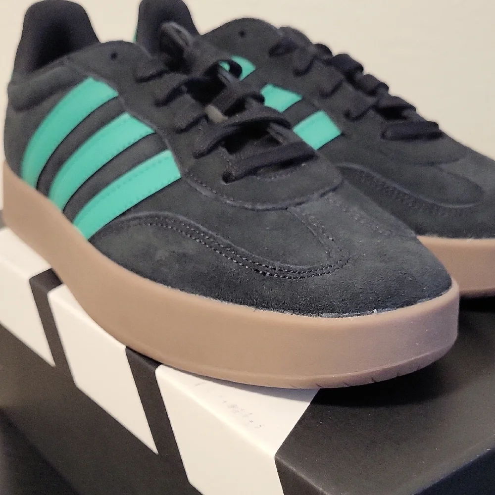 Adidas Men's 8, Women's 9 Black and Green Barreda - Picture 5 of 9